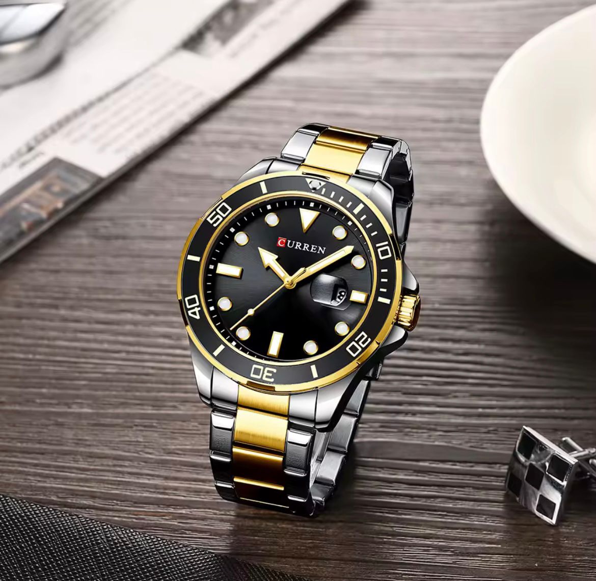 Reloj para hombre CURREN 8388 + Estuche protector